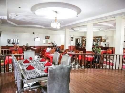Newstead Hotel Naivasha Exteriör bild