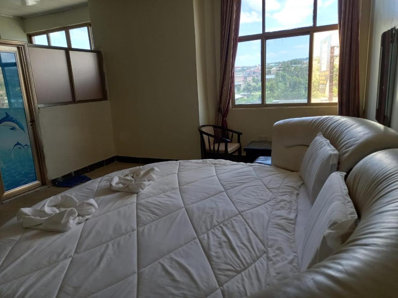 Newstead Hotel Naivasha Exteriör bild